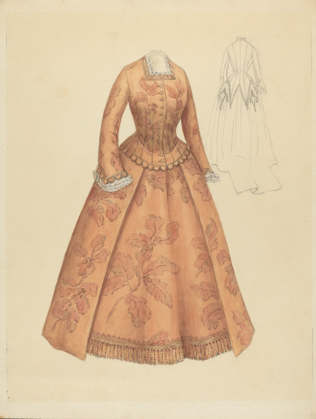 Ein detailliertes Kostümdesign aus dem 18. Jahrhundert: Ein langes, hochgeschlossenes Kleid mit floralem Muster und Spitzenbesatz auf einem hellblauen Hintergrund.
