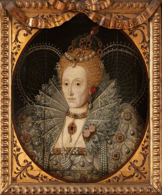 Portrait der Queen Elizabeth I. von England in einem weißen Kleid mit einer blauen Schärpe, die eine Krone trägt und ihre Hände vor sich hält, gemalt im realistischen Stil mit leuchtenden Farben.
