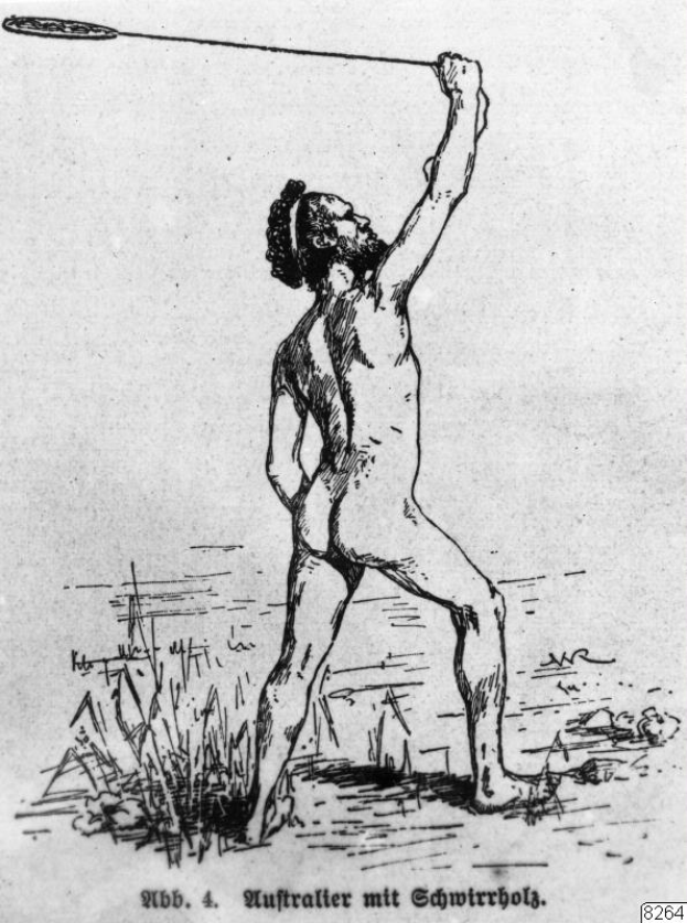 Eine Schwarz-Weiß-Zeichnung eines Mannes, der Badminton spielt und einen Schläger hält, der auf Gras steht mit dem Text "Huffrätter mit schwirrholz - badmitton" unten.