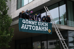 Zufriedenheit mit Kardinal Woelki in Köln auf Rekordtief