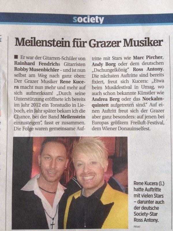 Zwei Männer in Anzügen lächeln in einem Zeitungsartikel mit der Überschrift "Grazer Musiker", datiert März 2012.