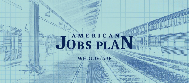 Blaupause einer Bahnhofstation mit der Aufschrift "American Jobs Plan" und einem Zug auf der rechten Seite und Eisenbahnschienen daneben.
