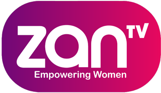 Ein weißer Kreis mit einem dünnen schwarzen Rand, der den fetten schwarzen Text "Frauen stärken" in der Mitte enthält und das Zon TV-Logo bildet.