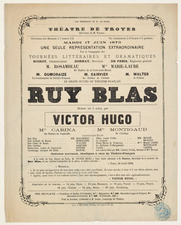 Eine alte Zeitungsannonce für das Stück 'Ruy Blas' von Victor Hugo, die den Text des Stücks beschreibt.